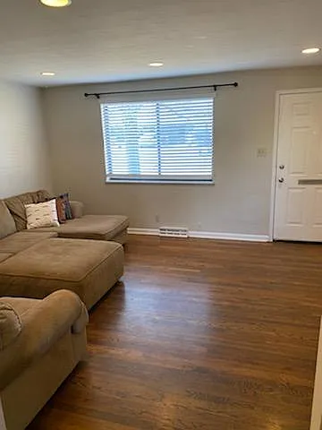 752 Juniper St — Photo 3