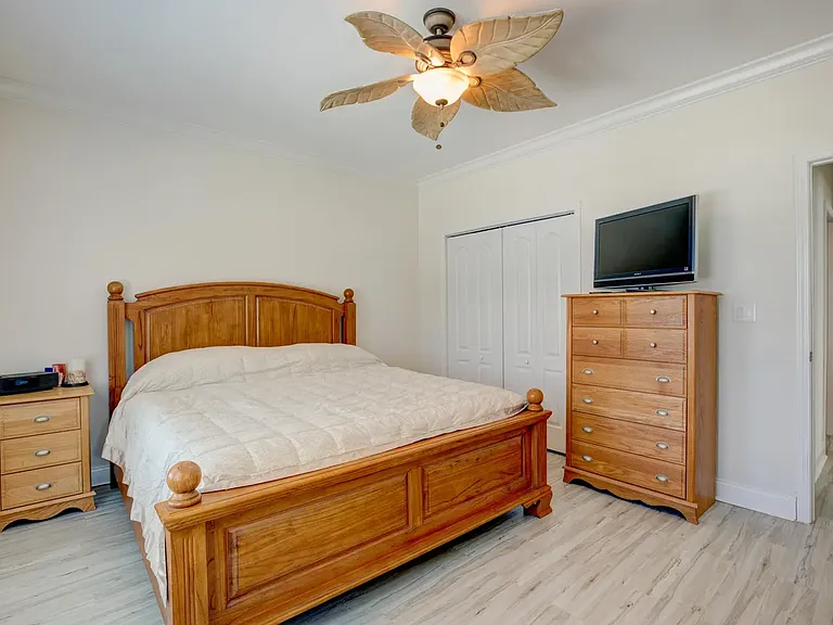 197 Lobstertail Rd — Photo 2
