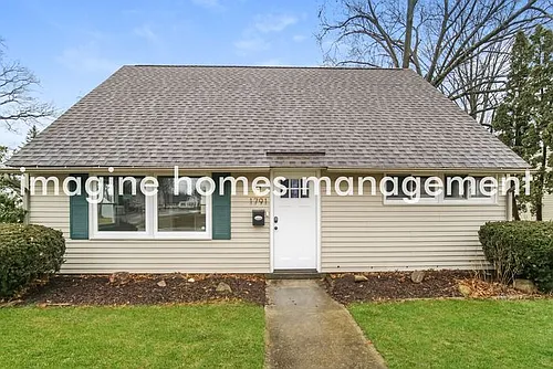 1791 Windsor St Photo 1