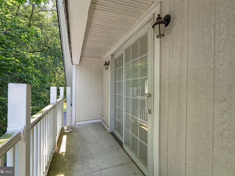 1515 Butler Pike — Photo 56
