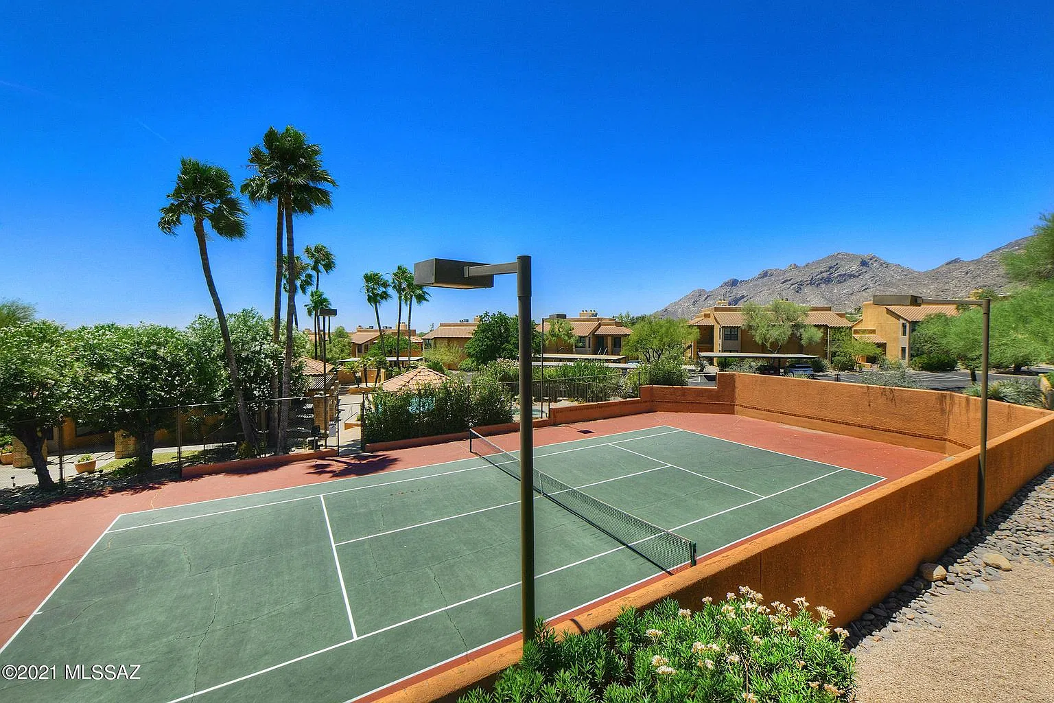 1 bed, 775 sqft, $1,900 — Photo 3