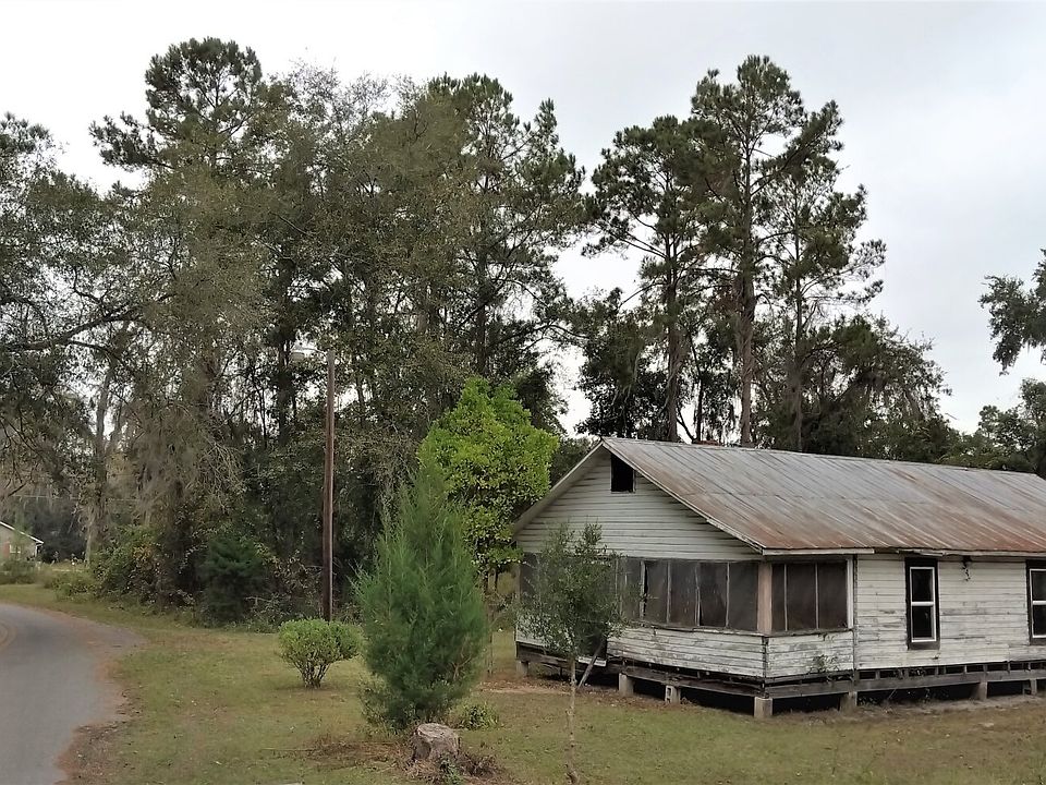 1st image of 155 NE Largo Pl