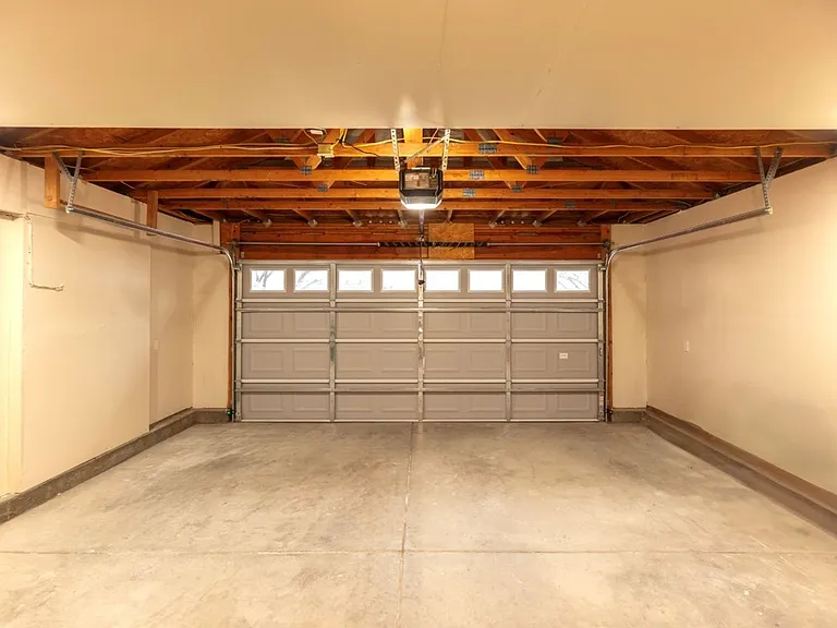 7562 Wheeldale Cir — Photo 29