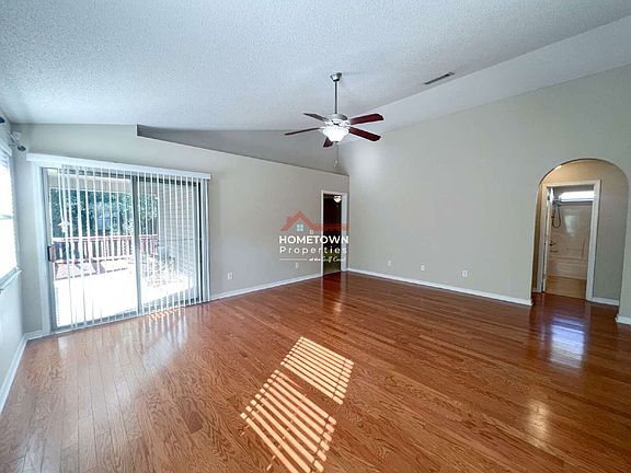 4th image of 702 Mozingo Ln