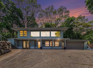 3229 Edgewater St, Muskegon, MI 49441