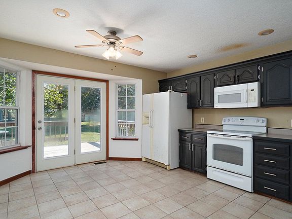2nd image of 5474 Bradley Avenue