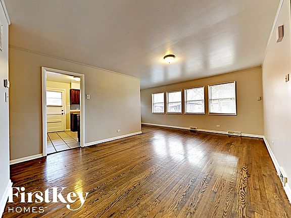 3rd image of 15115 Hastings Dr