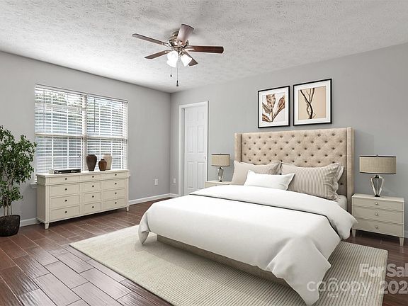 3rd image of 27 Montclair Ave