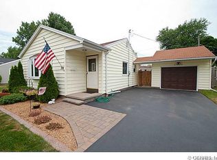 294 Pattonwood Dr, Rochester, NY 14617