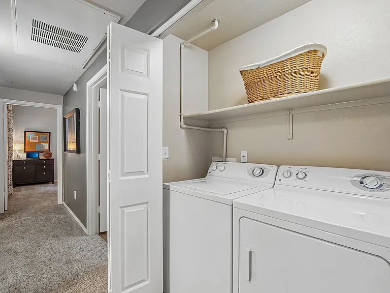 B1 Washer & Dryer Included