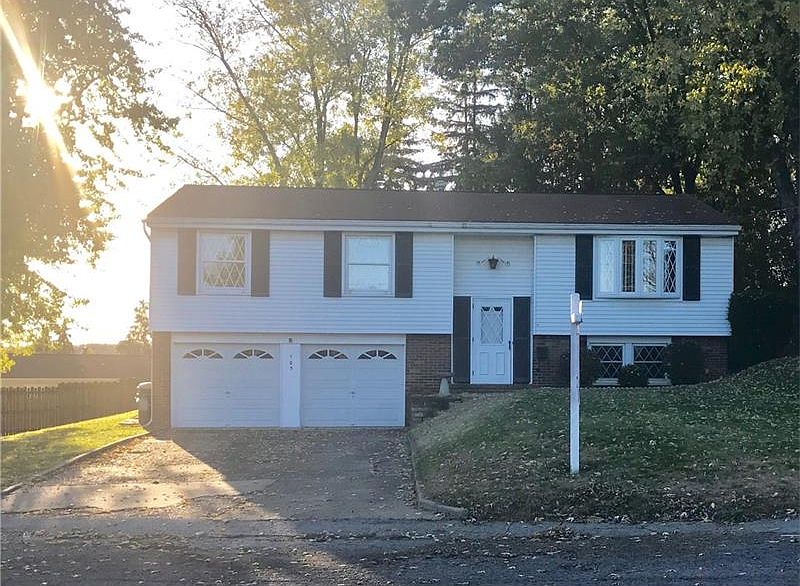 1st image of 105 Oak Heights Dr