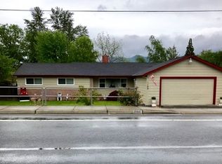 1160 Grandview Ave, Grants Pass, OR 97527