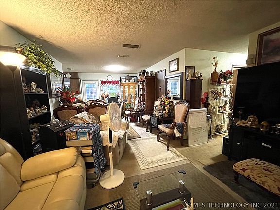 2nd image of 1341 E 142nd St