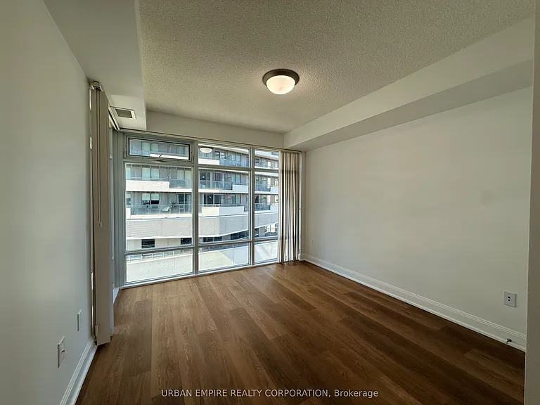 2191 Yonge St #1208 — Photo 13