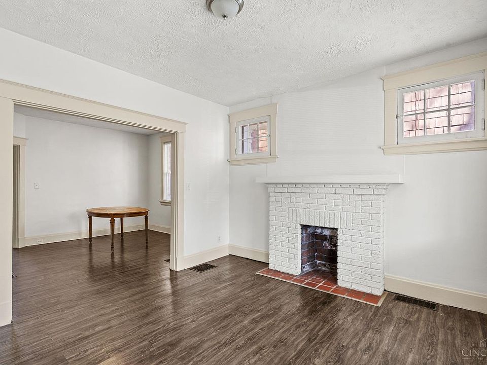 1st image of 1906 Elm Ave