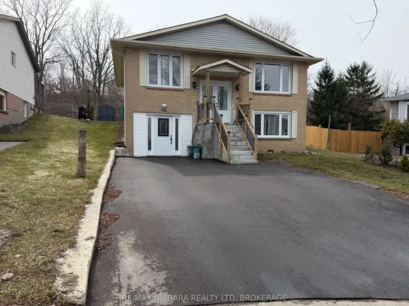 42 Hemlock St, Saint Catharines, ON L2T 4B7