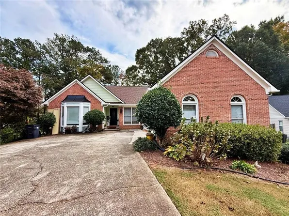 413 Flint Hill Ct, Lawrenceville, GA 30044