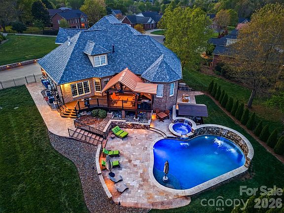 2nd image of 3638 Hogan Ct NE
