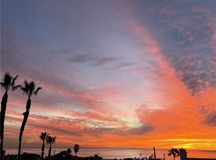 2044 Manhattan Ave, Hermosa Beach, CA 90254