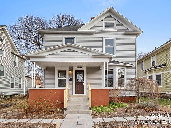 2nd image of 1217 Sherman St SE