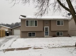 1856 S Village Dr SE, Rochester, MN 55904