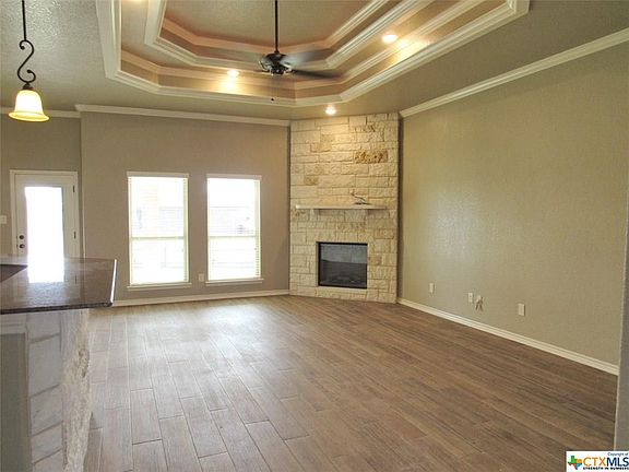 5th image of 2039 Chinquapin Ln