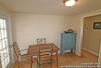 5th image of 1001 Berlin St