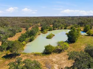3001 Curry, Seguin, TX 78155