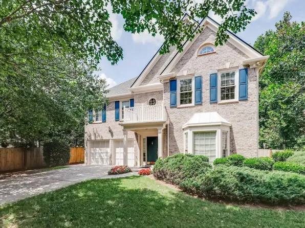 720 Glenridge Close Dr, Sandy Springs, GA 30328