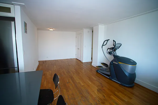 Rented by REALTY ONE GROUP FIRST | media 9