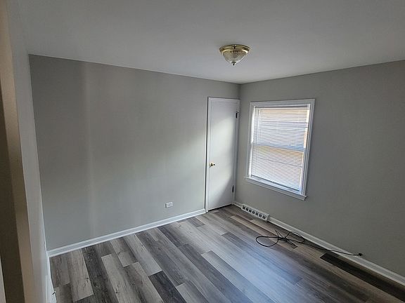 3rd image of 14225 S Wentworth Ave