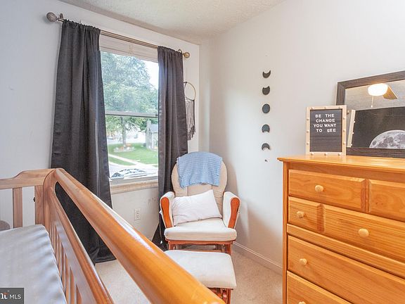 4th image of 233 Bright Oaks Dr