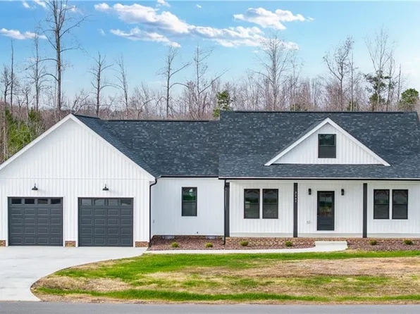 3247 Fox Glow Trl, Asheboro, NC 27205