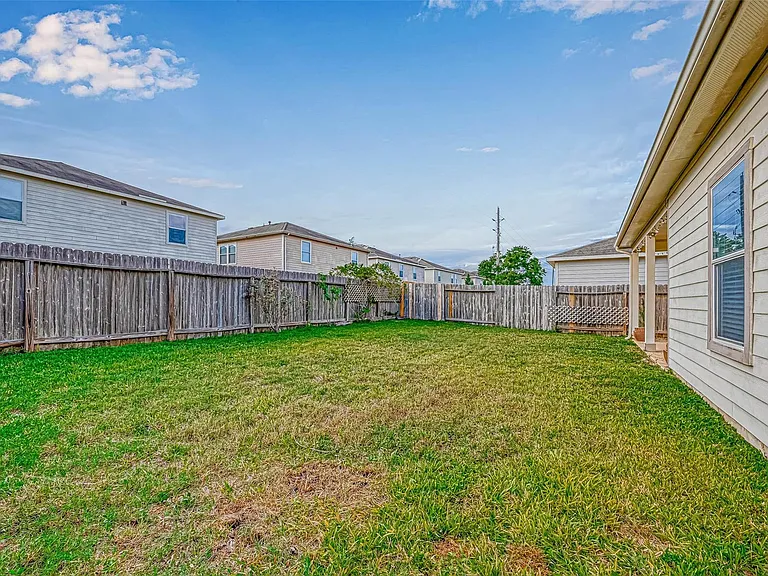 2815 Mustang Hill Ln — Photo 44