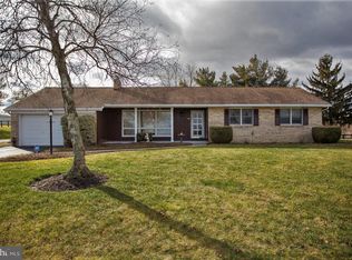 15 Homestead Rd, Grantville, PA 17028