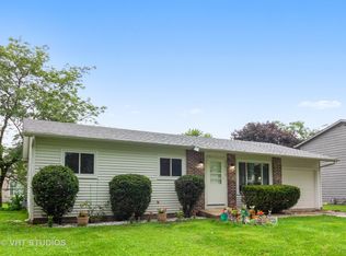 235 Meadowbrook Dr, Bolingbrook, IL 60440