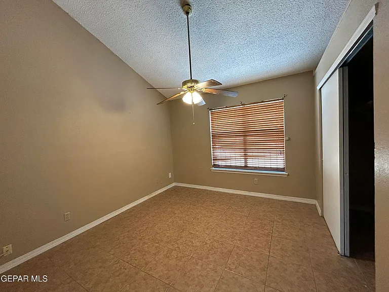 8482 Paddlefoot Ln — Photo 9