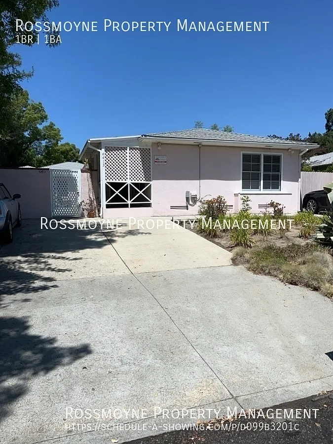 1 Bed 1 Bath Front Unit on Shady Street — Photo 1