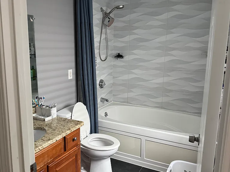 955 Pleasant St #13 — Photo 6