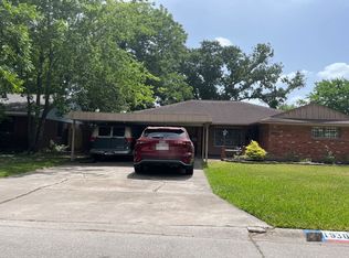 1930 Woodvine Dr, Houston, TX 77055