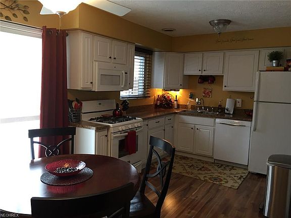 3rd image of 5251 Sable Ct #5251