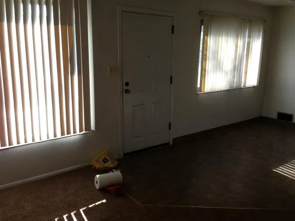 803 10th St, Sparks, NV 89431