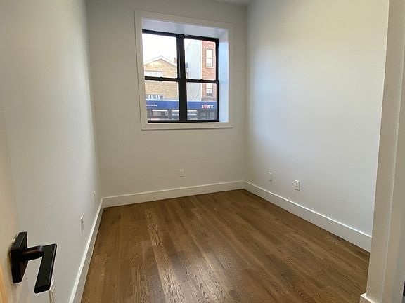 5th image of 1337 Gates Ave #1H