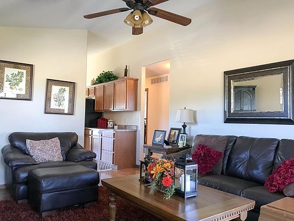 4th image of 840 S Donna Ave