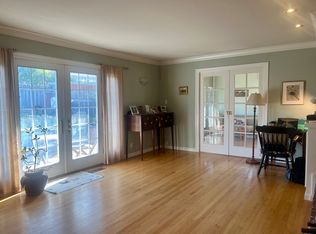17 Lynch Ct, Moraga, CA 94556