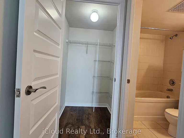 215 Queen St E #2001 — Photo 26