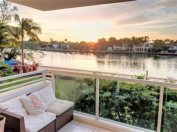 3rd image of 5600 Collins Ave APT 3G