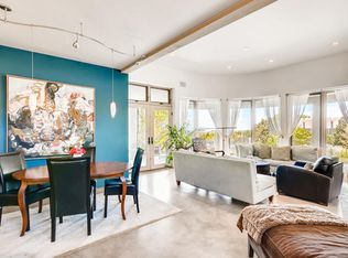 11 Wagon Meadow Rd, Santa Fe, NM 87505