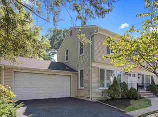 54 Terrace Pl, Kearny, NJ 07032