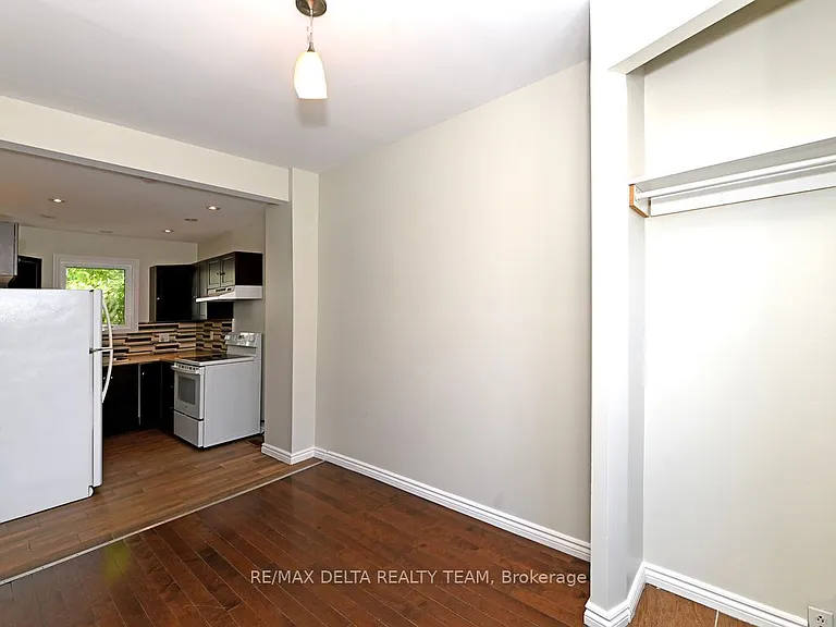355 Bronson Ave — Photo 14